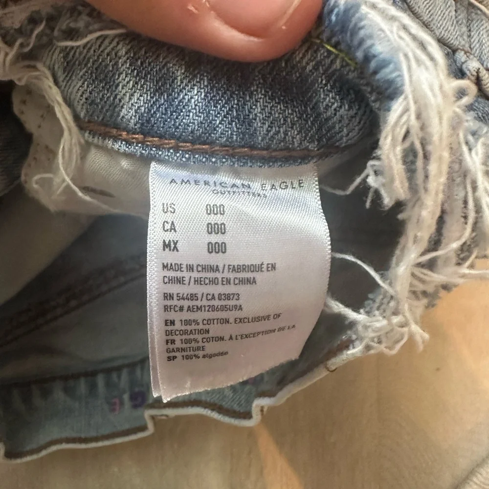 American Eagle Fabric Shorts - Picture 4 of 4